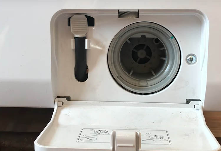 Ошибка F11 у стиральной машины Indesit